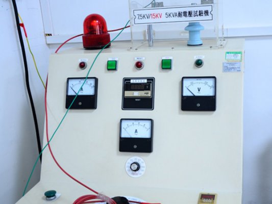 耐電壓測(cè)試儀